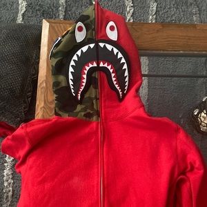 Bape hoodie (red)